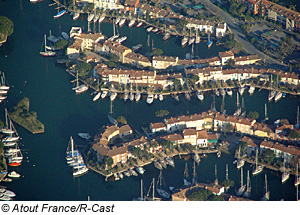 Port Grimaud nahe Port Cogolin