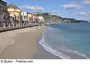 Strand in Giardini-Naxos