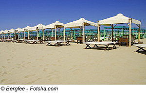 Strand an der Versiliaküste, Toskana